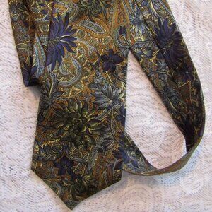 Pierre Cardin Men Silk Tie, Floral